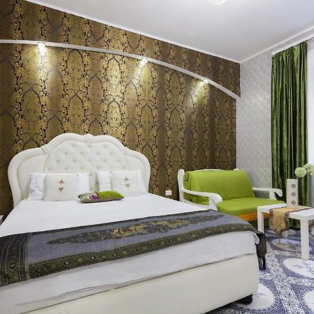 Apartments Leopolli Near Opera House Lviv Buitenkant foto